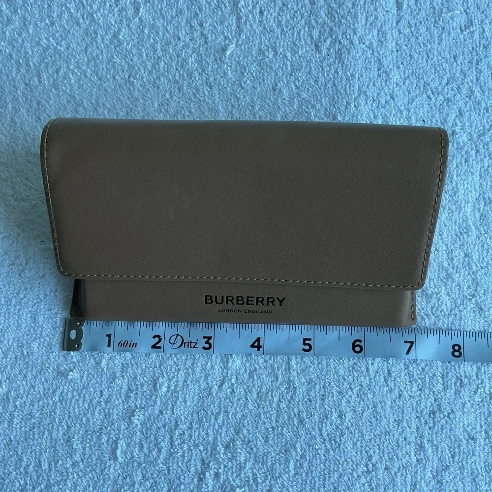 Burberry brown magnetic triangle sunglasses case